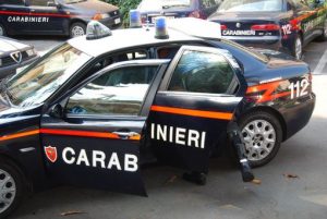 Doveva firmare ogni giorno, invece tornava a rubare: presa al mercato