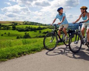 Il Lazio punta sul cicloturismo: borghi e percorsi protagonisti alla fiera di Padova