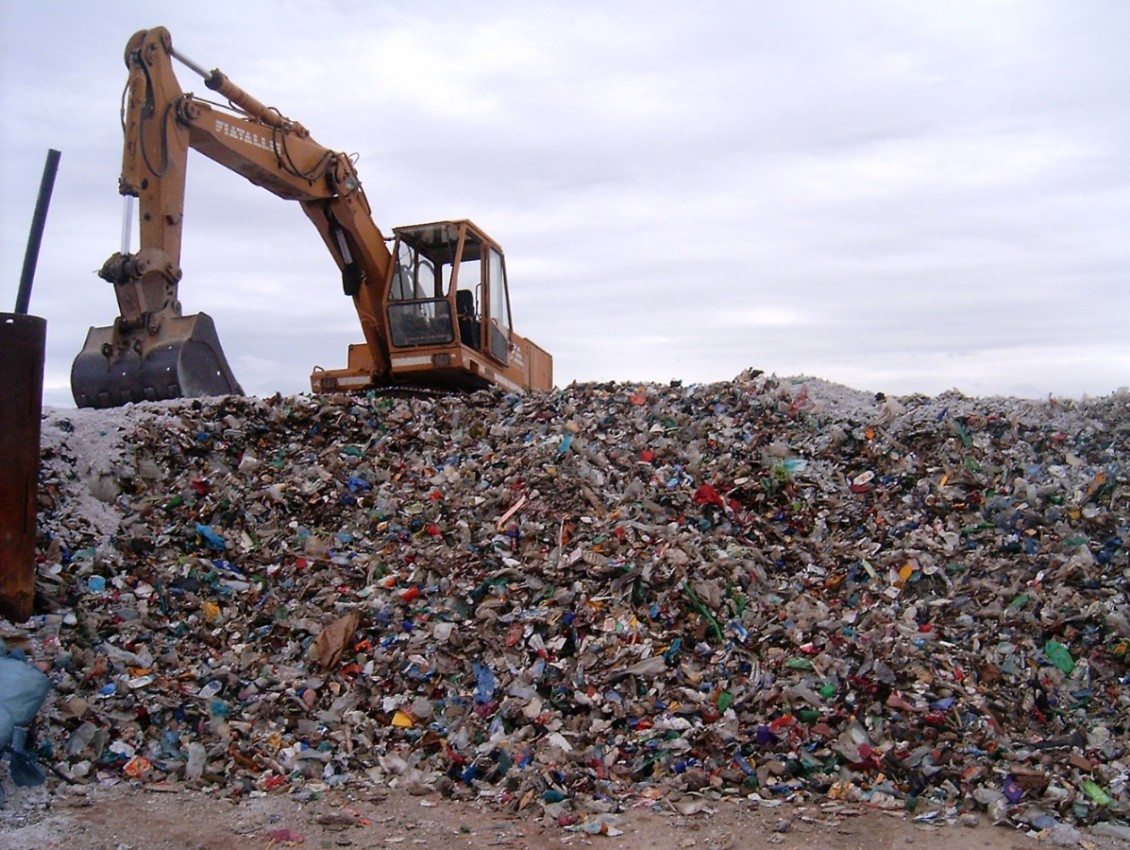 ''Cupinoro, bando revocato''