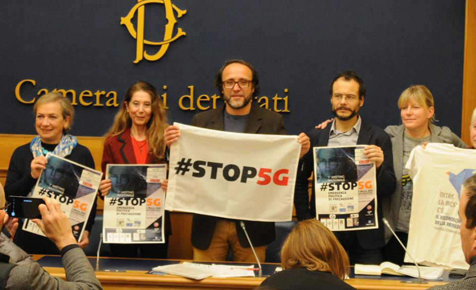 Conferenza stampa al Senato dell&rsquo;alleanza nazionale Stop 5G