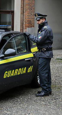 Le Fiamme Gialle tra i banchi di scuola per educare i pi&ugrave; giovani alla legalit&agrave;