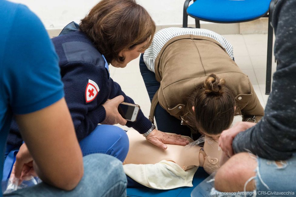 Manovre salvavita pediatriche, grande partecipazione allo Stendhal