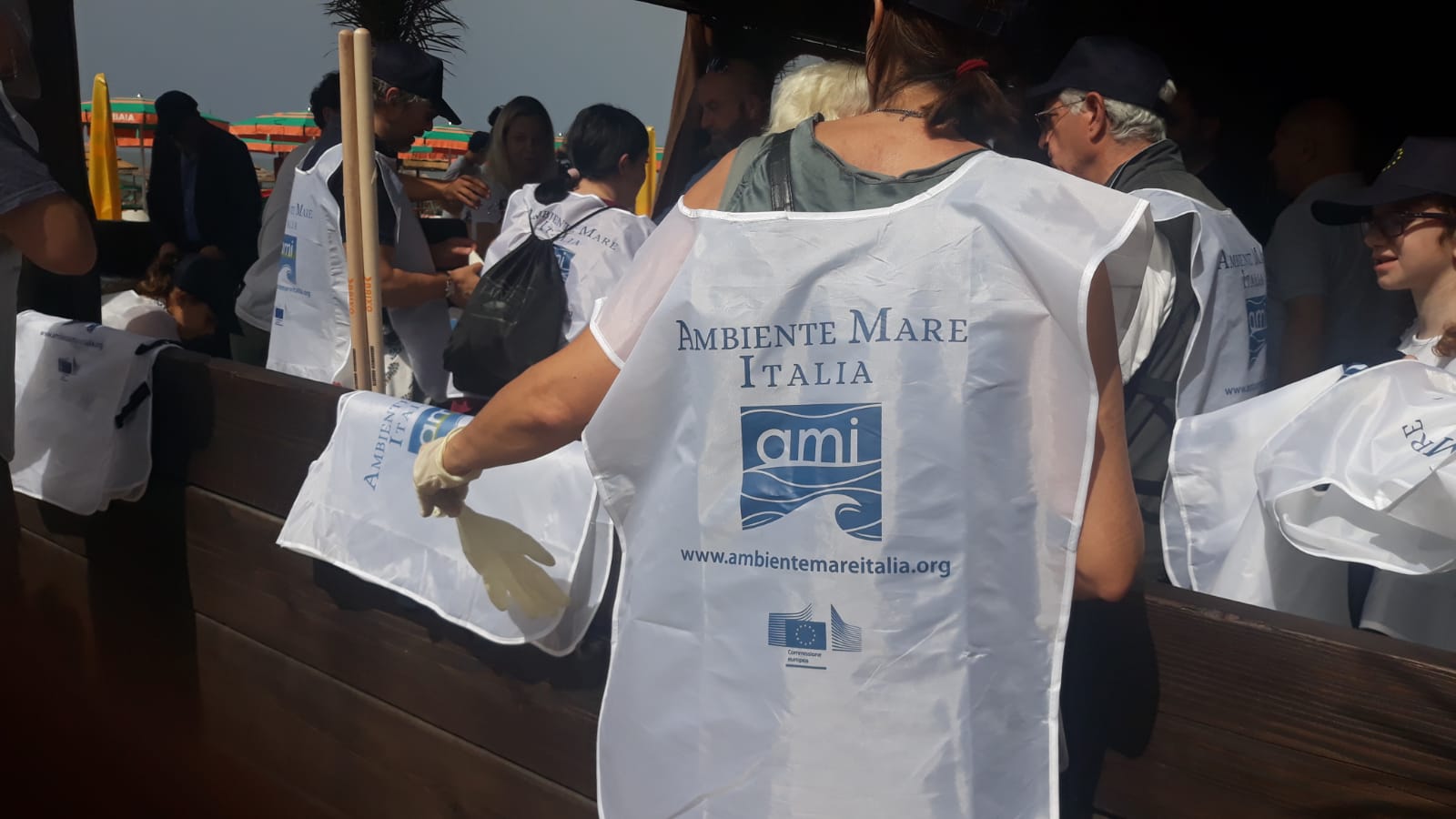 Olte 300 chili di rifiuti raccolti