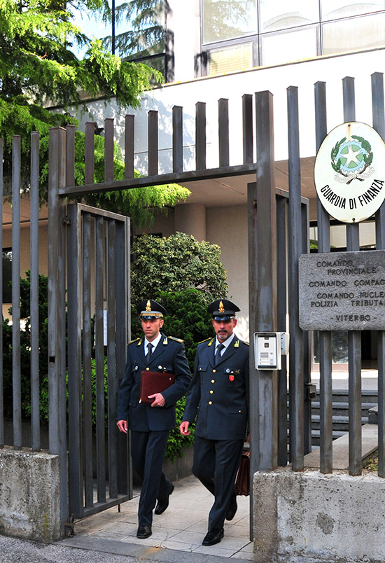 Gdf, scoperta una maxi frode per società e cooperative