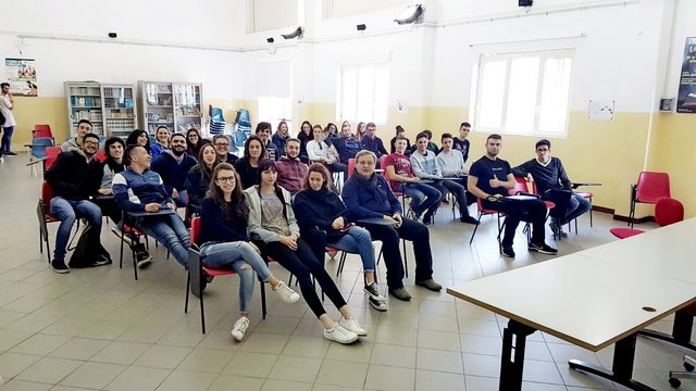 IIS, importante appuntamento per gli studenti del corso di Afm