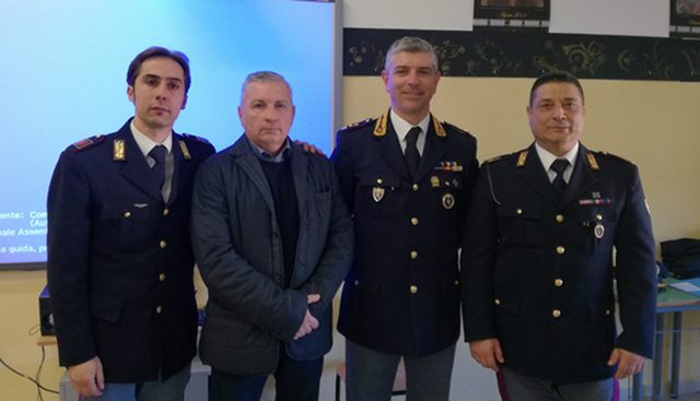 Tarquinia, settecento studenti a lezione con la Polizia