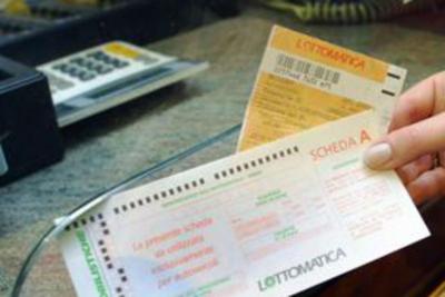 Bollo auto dopo passaggio di propriet&agrave;, ecco come non pagarlo