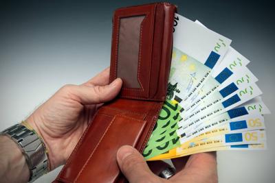 Stipendio degli statali, nuovo blocco fino al 2020