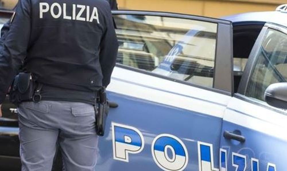 Lite in un locale di intrattenimento: individuati dalla Polizia gli autori