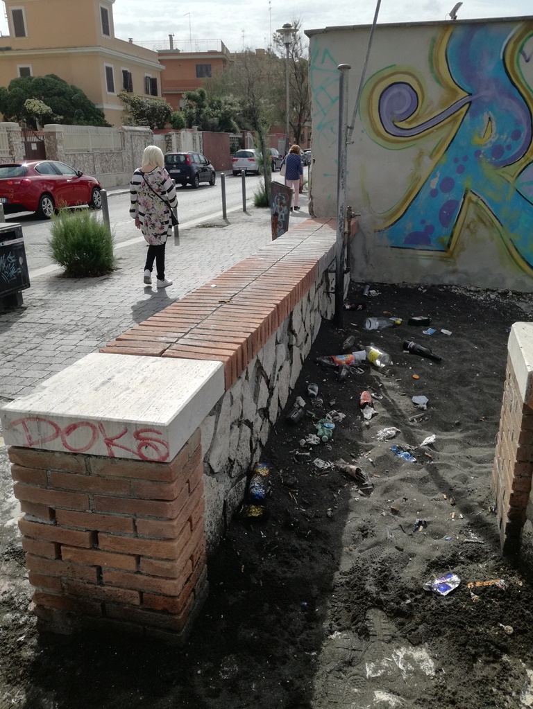 Rifiuti sul litorale, il CRZL: ''Intervengano il Comune e Massimi''