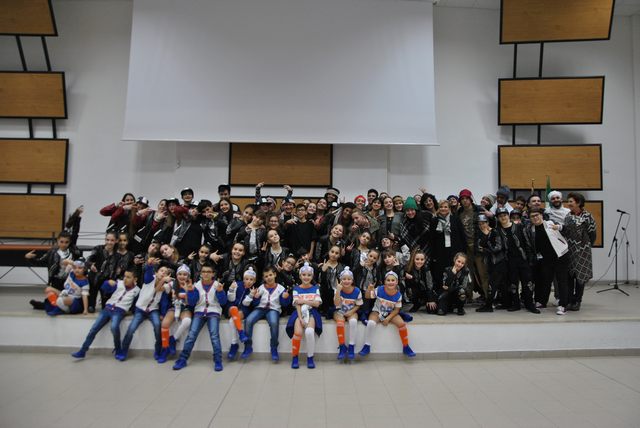 Serata di show: l&rsquo;auditorium dello Stendhal fa il pienone