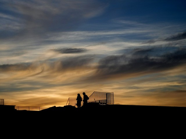 Insieme al tramonto (foto Pina Irato)