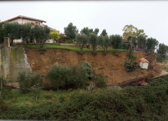 Una frana pericolosa a Campo dell'Oro