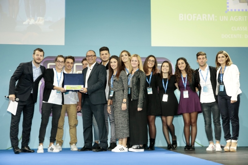 Liceo "Galilei", studenti premiati ad Expo