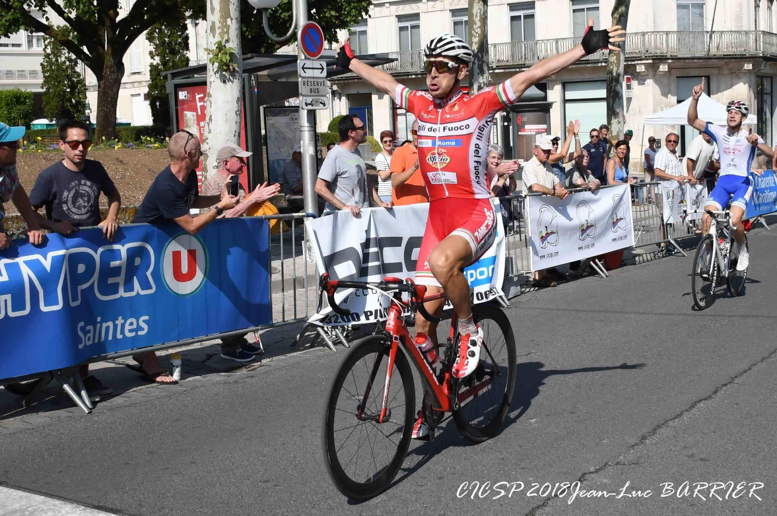 Ciclismo, il vigile del fuoco di Viterbo, Bruno Sanetti, vince il giro d'Italia amatori