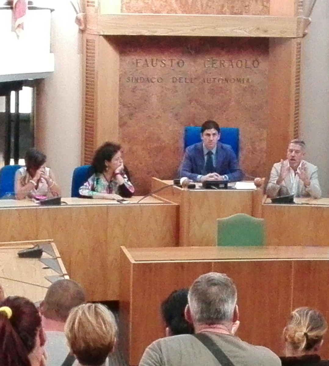 ''Scuole lasciate nel caos''