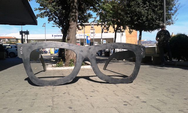 Problemi di vista (foto Rosario Sasso)