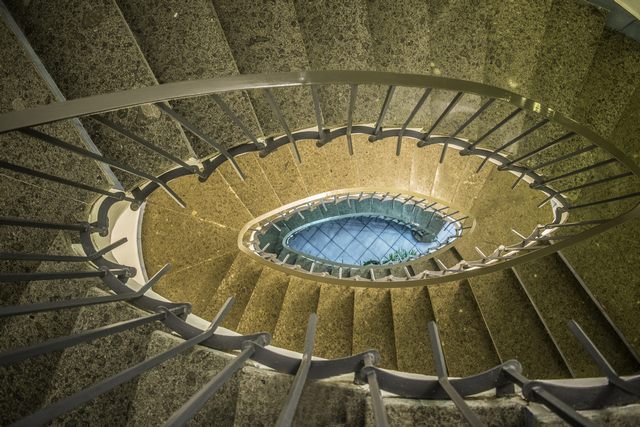 Occhio alla scala (foto Antonio La Malfa)