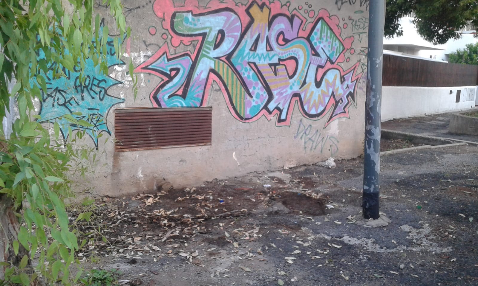 Cerveteri, discarica a cielo aperto in via Fontana Morella