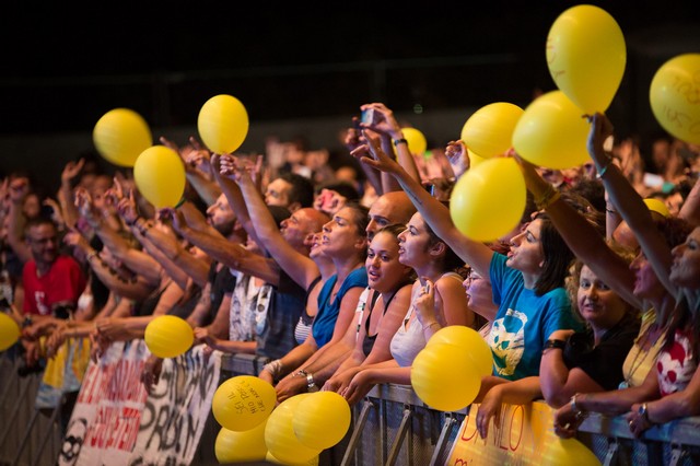 Daniele Silvestri chiude in grande stile il "Vulci Music Fest 2016", in migliaia ai quattro eventi musicali