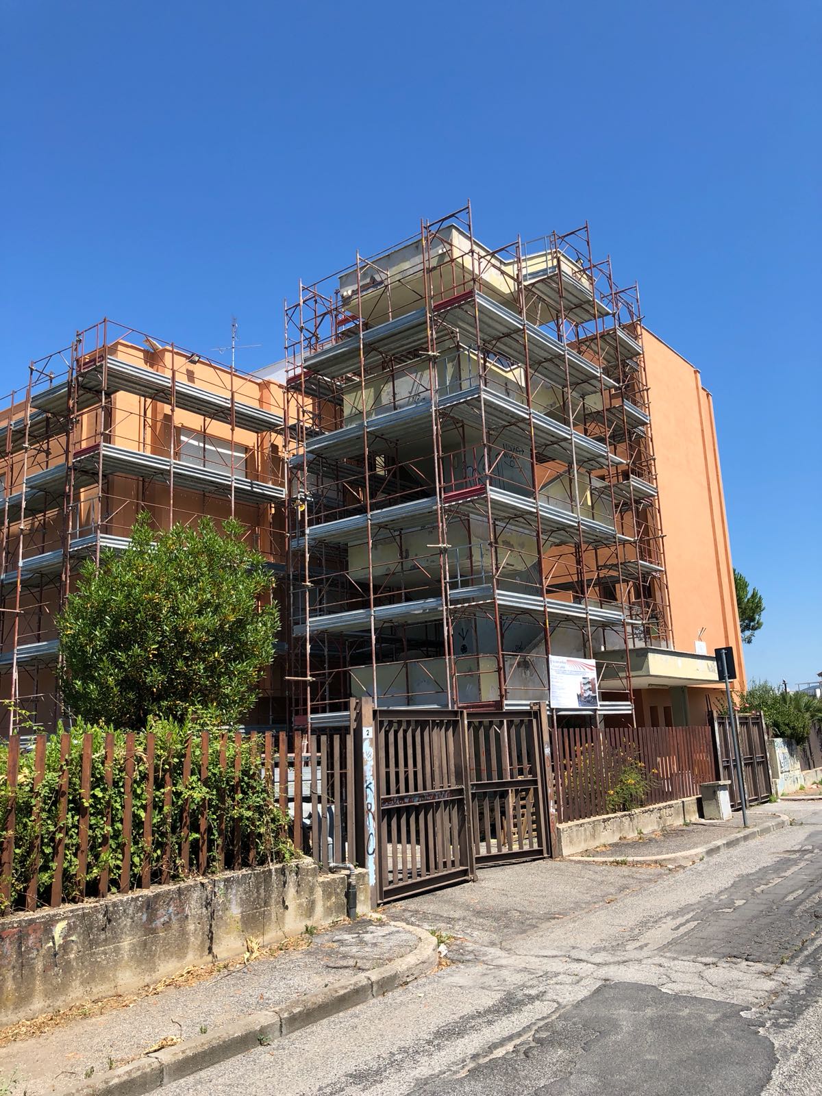 Ladispoli, il liceo Pertini si rinnova