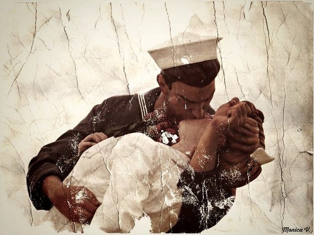 La statua del bacio (foto Monica Volpi)