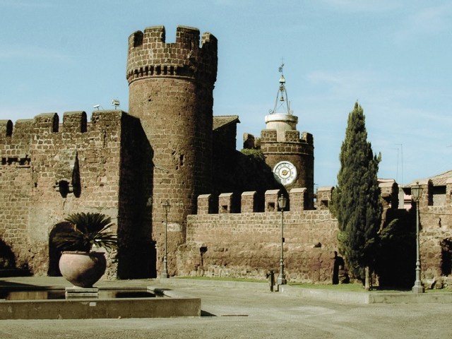 Studenti di Cerveteri "A passeggio con &hellip; i Rioni"