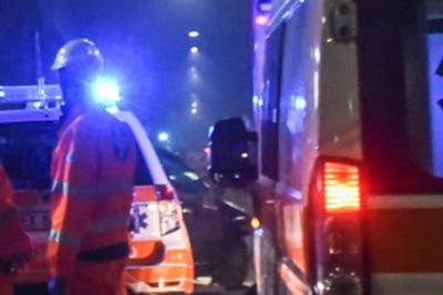 Scontro tra due auto: un morto e due feriti gravi