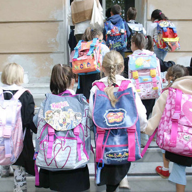 Scuola, al via le iscrizioni online