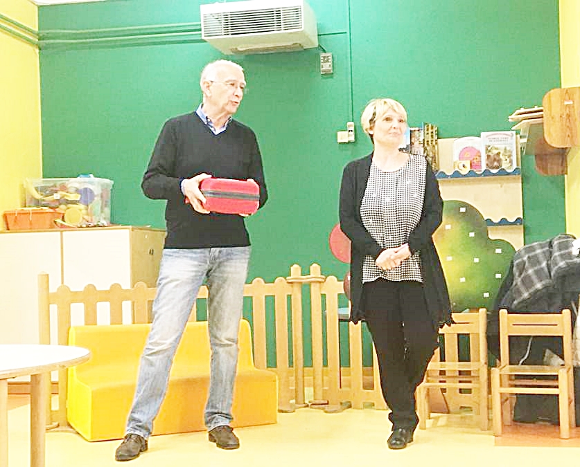 Un defibrillatore in classe