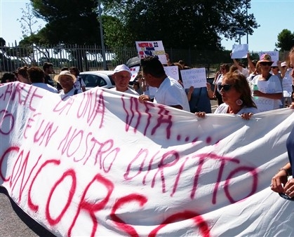 Maestre precarie, una guerra tra sindacati