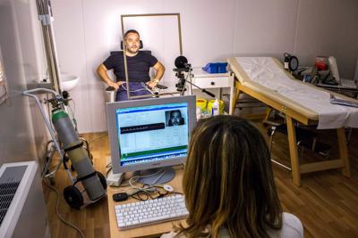 Specchio magico, mi ammaler&ograve;?