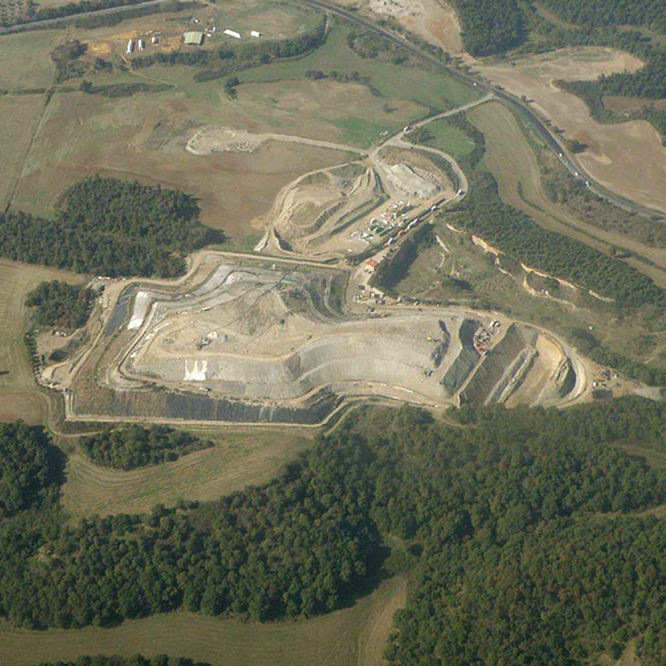 Discarica di Cupinoro: distrazione di fondi per oltre 12 milioni