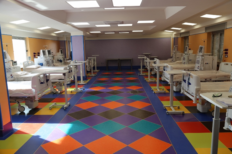 Taglio del nastro per il Centro Dialisi alla clinica Siligato