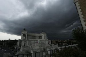 Roma aspetta la tempesta perfetta