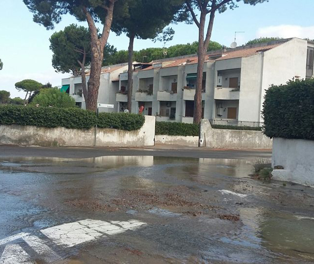 Si ripara la rete idrica e fognaria