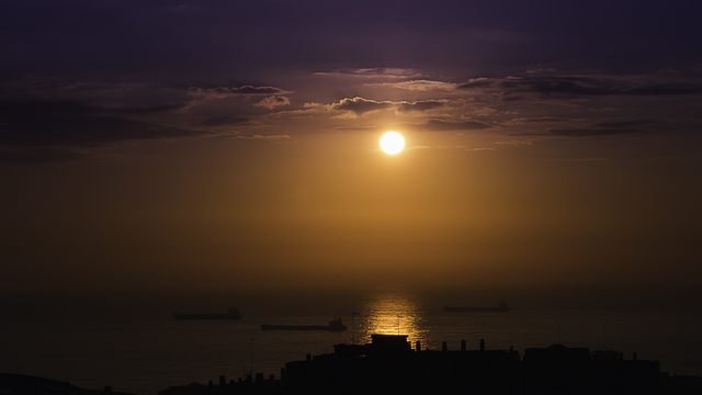 Rosso di sera (foto Marcello Tedeschi)
