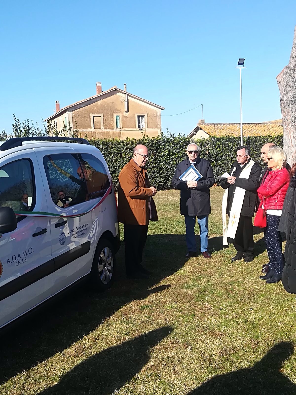 Un nuovo pulmino per l'Adamo di Tarquinia