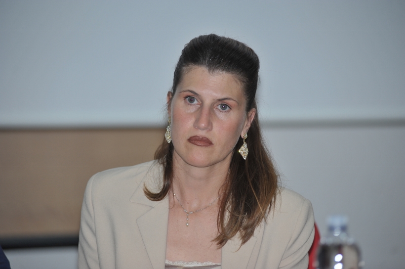 Perrone rassicura: "L'acqua a mensa si pu&ograve; bere"