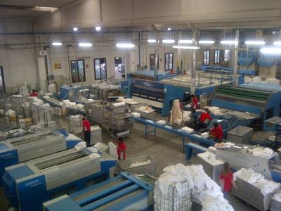 Lavanderie industriali, 102 euro in più nel contratto