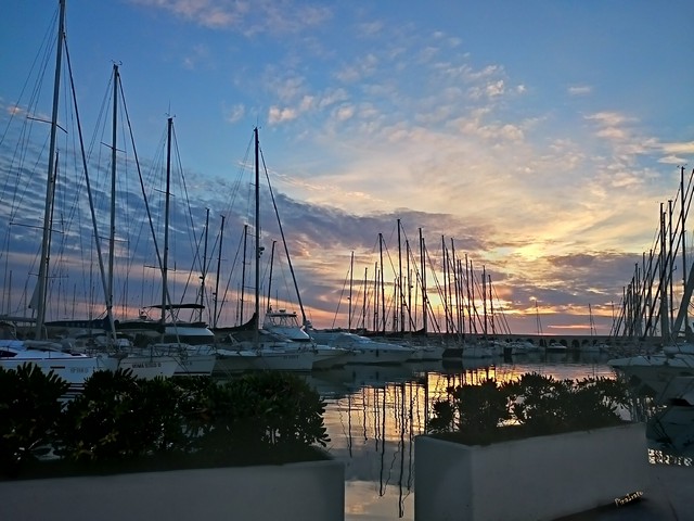 Tramonto su Riva di Traiano (foto Pina Irato)
