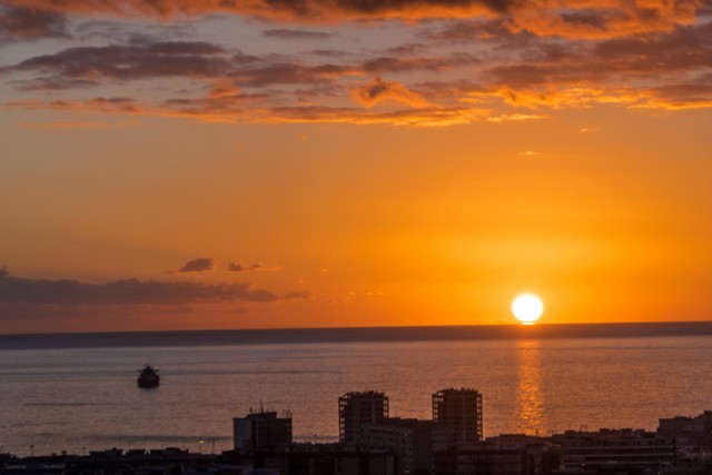 Civitavecchia dai mille colori (foto Massimo La Rosa )