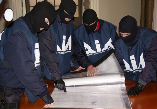 Confiscati dalla Dia beni per oltre 100milioni