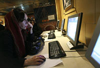 Con internet veloce 25 minuti di sonno in meno