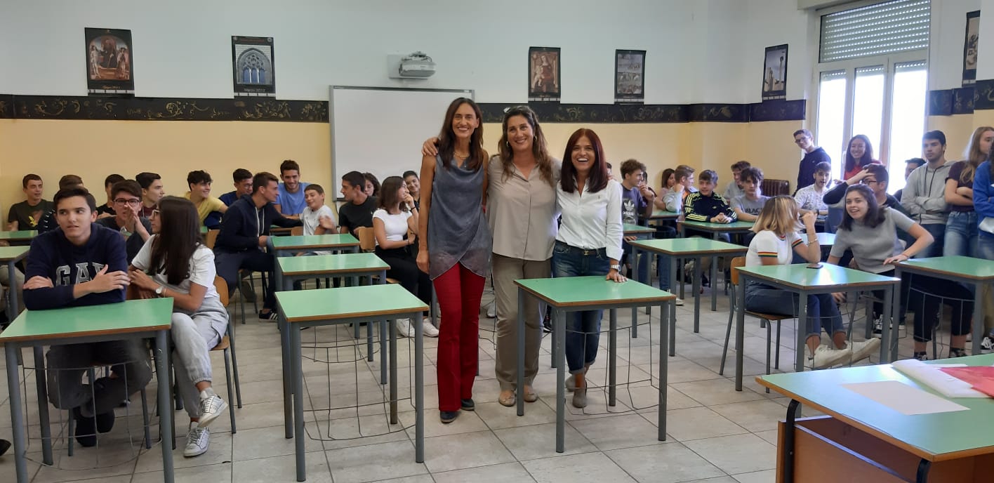 Liceo scientifico Tarquinia, presentati i diplomi per le certificazioni di inglese