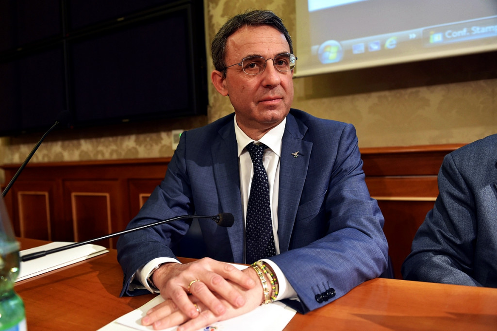 Mare e lotta all'inquinamento: Civitavecchia ospita il ministro Costa