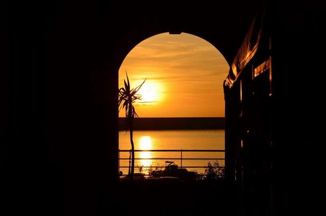 Tramonto a corso Marconi (foto Claudia Ricciardi)