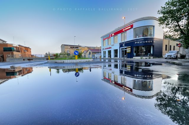 Miracolo in via Roma (foto Raffaele Ballirano)