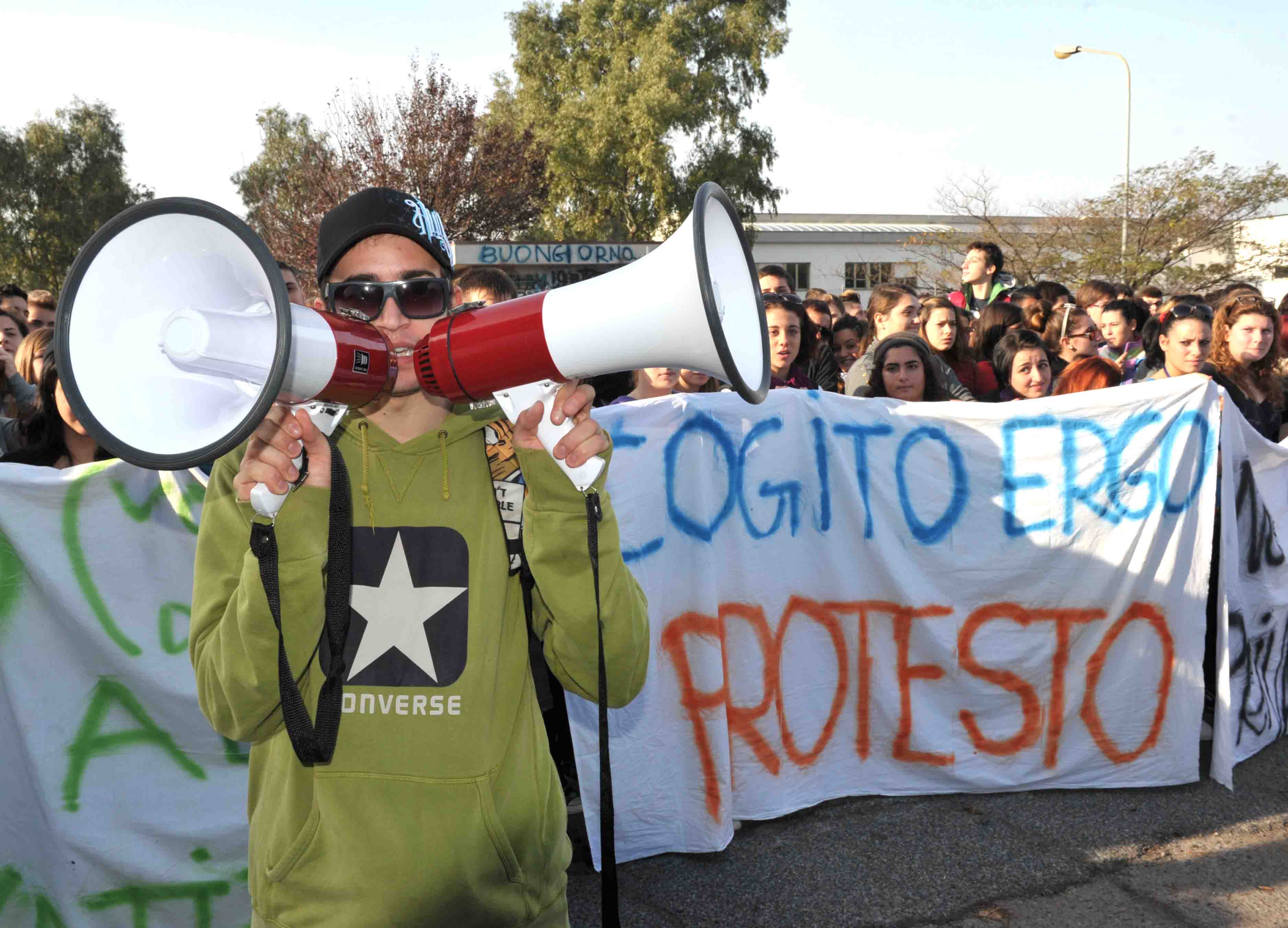 Scuola, prosegue la protesta