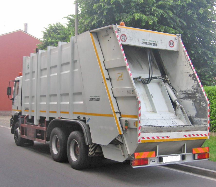 Ecco dove conferire sfalci verdi e potature nel periodo estivo